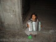 Девочка с баяном. Оахака, Мексика 2005г.